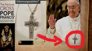 Trägt Papst Franziskus hier – Satan auf dem Kreuz?