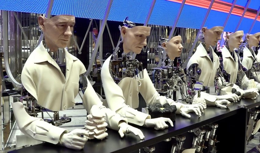 Menschen Roboter-Massen Produktionsprozess mit neuer 3D-Drucker Fabrik in Korea