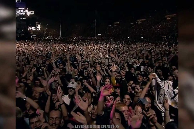 Michael Jackson – You Are Not Alone – Live Munich 1997- HD