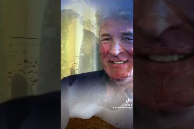 Sananda Jesus!Der mächtigste größtegöttliche Avatar aller Zeiten!lch verneigemich!In Liebe Katrin