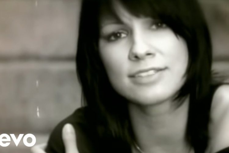 Christina Stürmer – Engel Fliegen Einsam