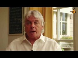 Interview mit David Icke~Loslösung vomReptilien~Holo~Programm (Deutsch)